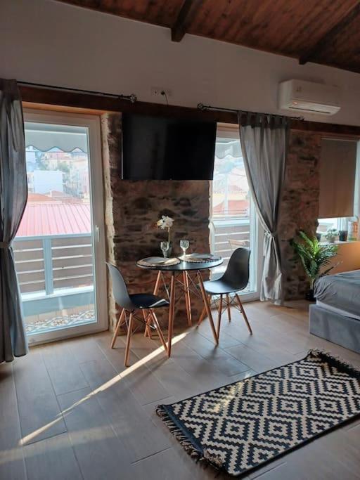 Luxury Apartment With Balcony Mytilene Exterior photo